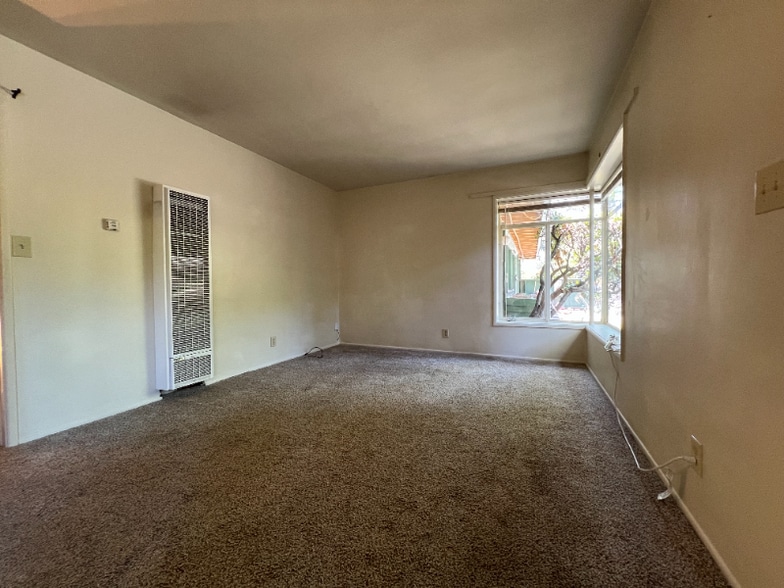 Building Photo - 580 N Madison Ave