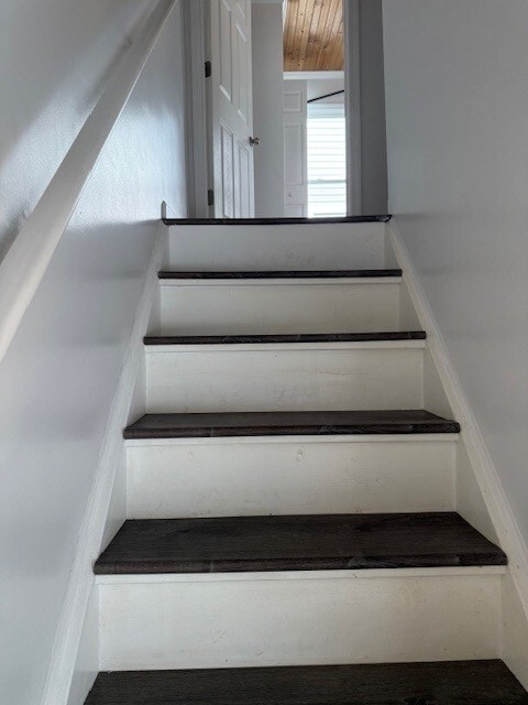 Building Photo - 123 Sterling St