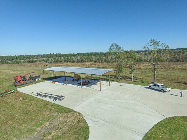 Building Photo - 1275 Castlewood Rd