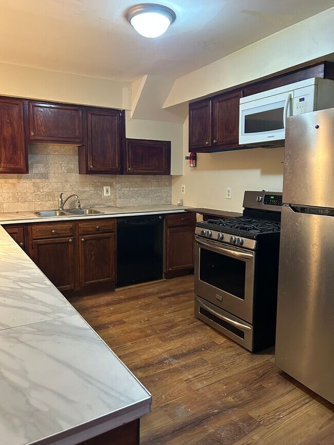 Building Photo - 52 N 18th St