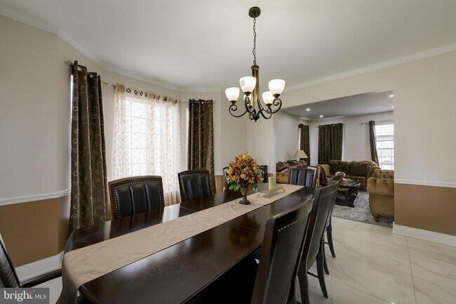 Building Photo - 601 Crossover Ct