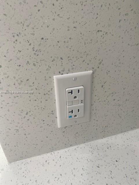 Building Photo - 119 Menores Ave