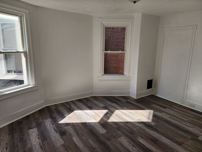 Building Photo - 2408 West St