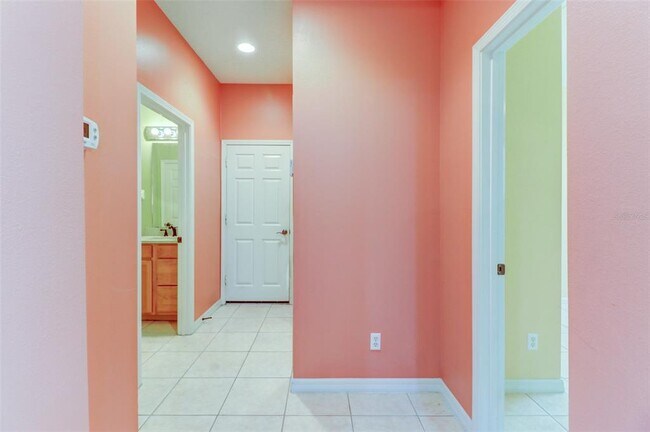 Building Photo - 210 Mystic Falls Dr