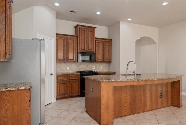 Building Photo - 26886 Treasures Ridge Dr