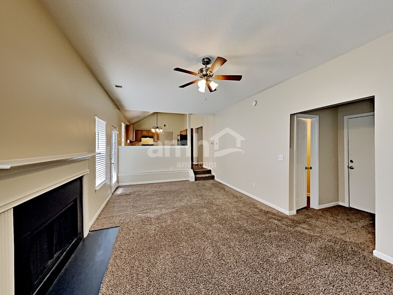 Building Photo - 104 Bellington Dr