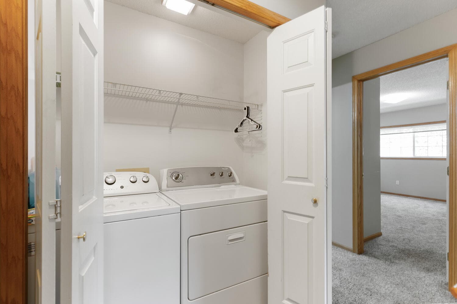 2nd Fl Washer Dryer - 150 S Prairie View Dr