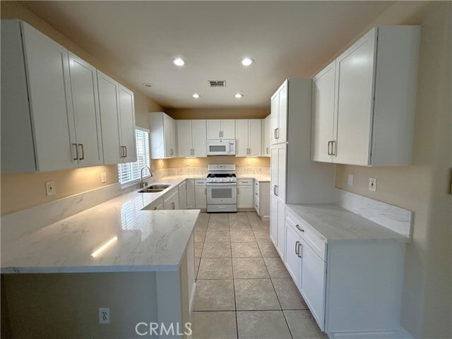 Building Photo - 6234 Meadowlark St