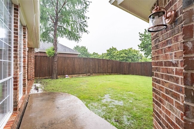 Building Photo - 3731 Charter Dr