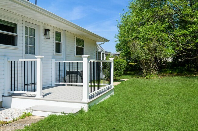 Building Photo - 11 St Pierri Ct