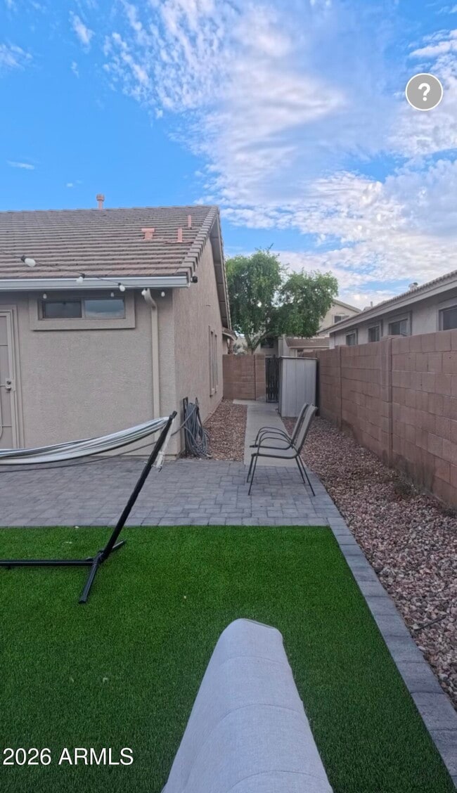 Building Photo - 16624 W Saguaro Ln