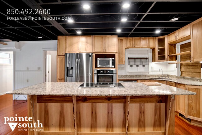 Building Photo - 18870 Highland Dr