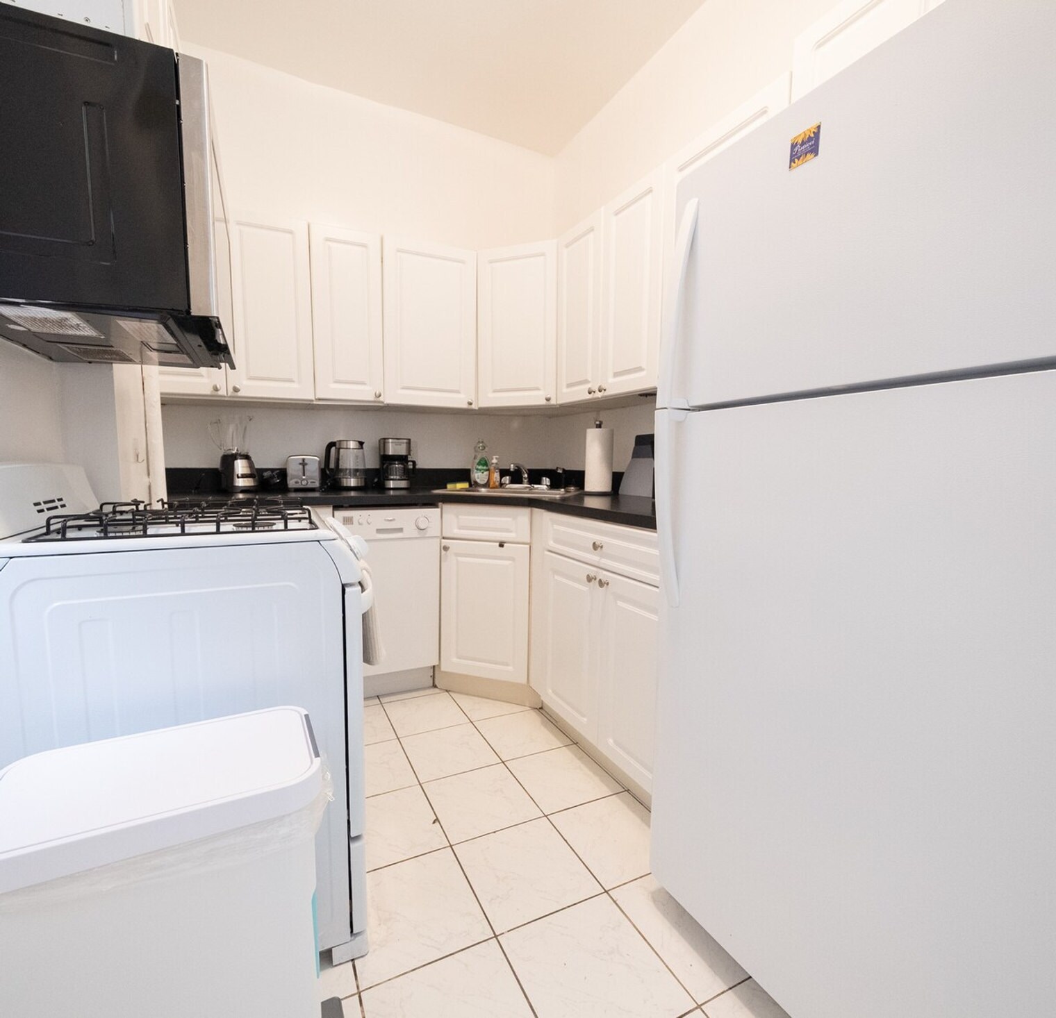 Building Photo - 125 La Salle St