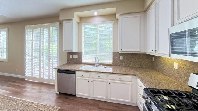 Building Photo - Welcome to your next dream home in Corona!