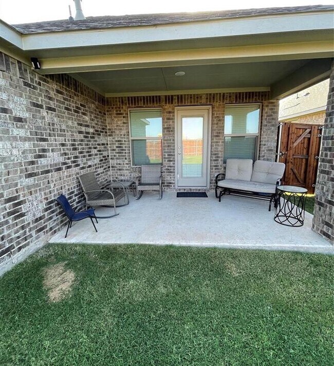 Building Photo - 3821 Bennett Trail