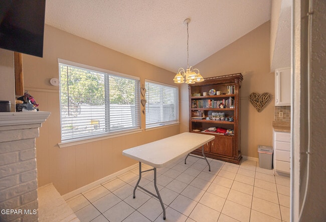 Building Photo - 2009 Bobby Jones Dr