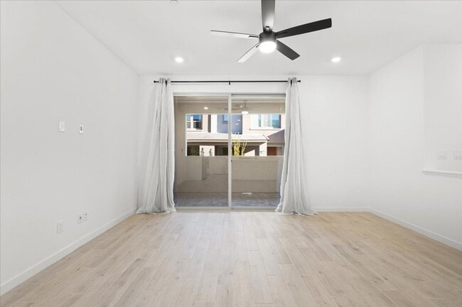 Building Photo - Brand New Luxury Modern 3 Bedroom Home in Summerlin