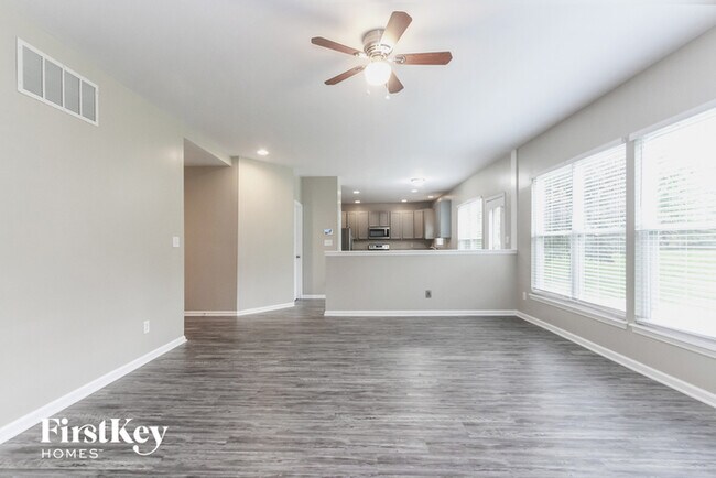 Building Photo - 6286 Forest View Ct