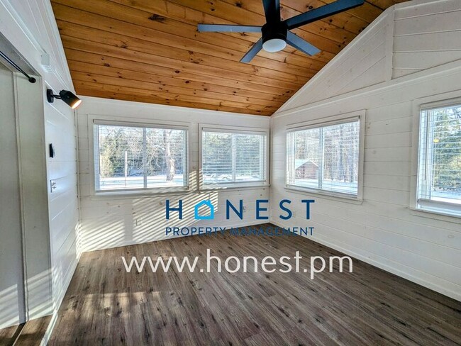 Building Photo - 151 Chimney Rd