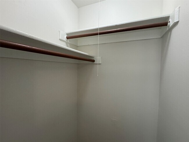 Building Photo - 10942 Beacave Bend Ct