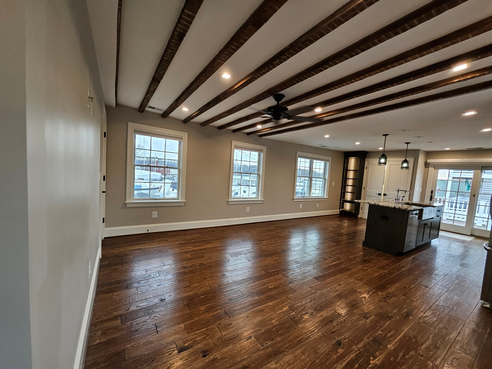 Living room - 731 N Stokes St