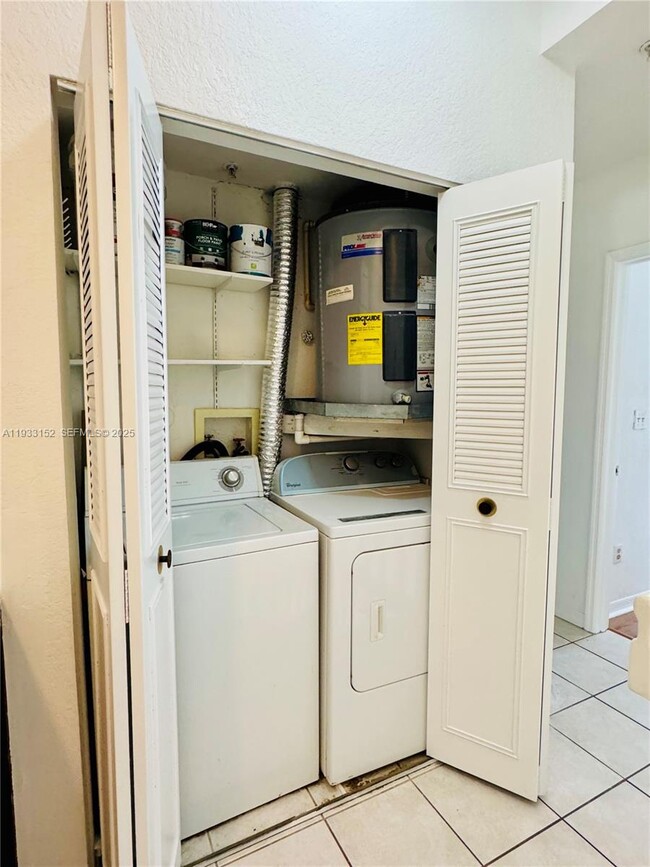 Building Photo - 771 SW 148th Ave