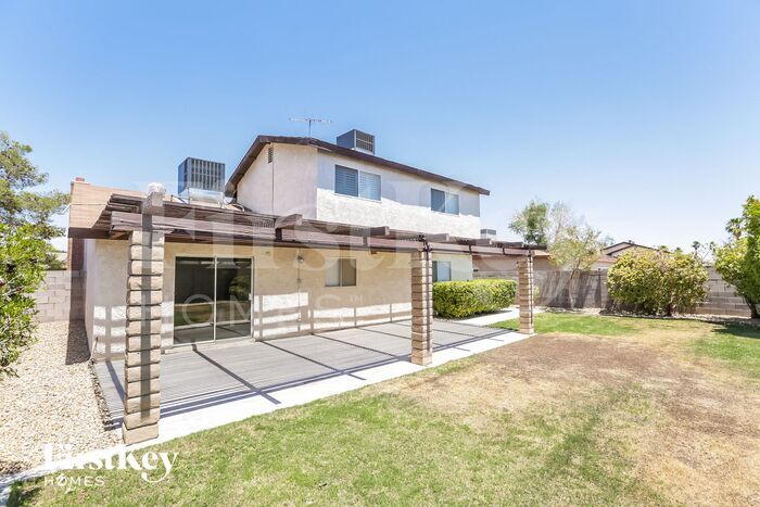 Building Photo - 6779 Carrera Dr