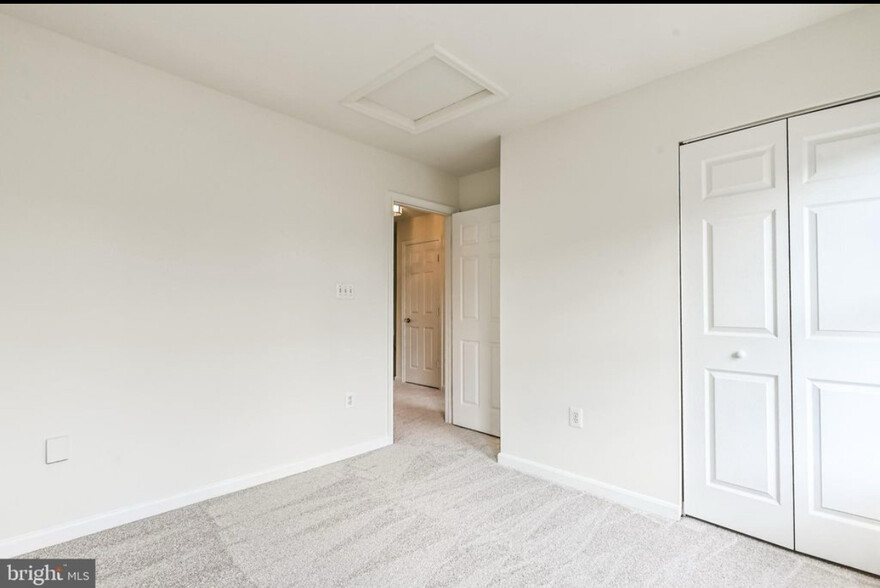 Building Photo - 13206 Fox Ripple Ln