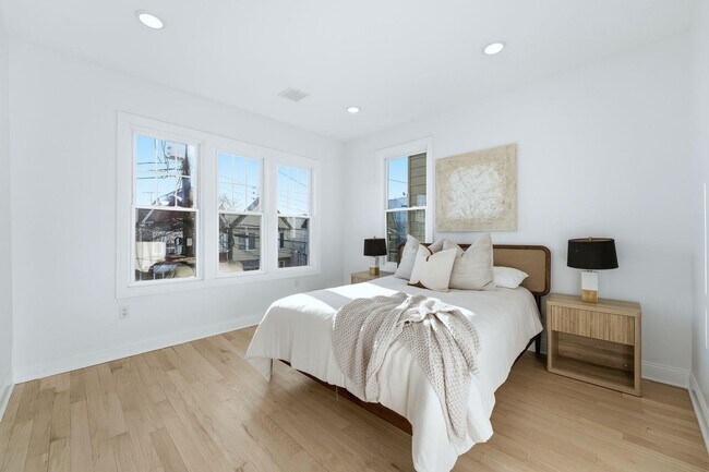 Building Photo - 23 Randolph Ave