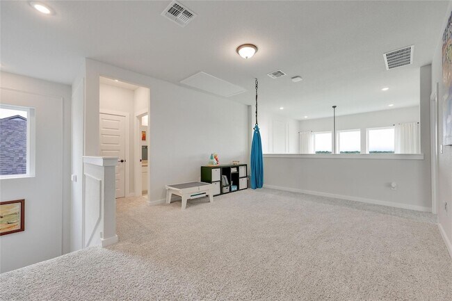 Building Photo - 4902 Seadrift Dr