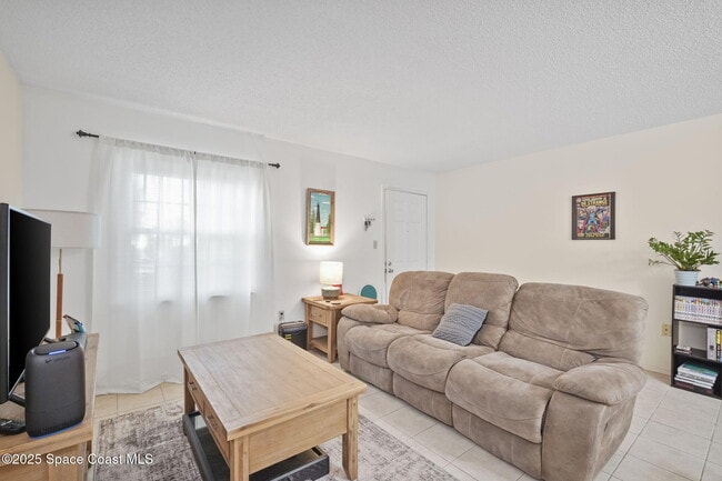 Building Photo - 4133 Cedar Creek Cir