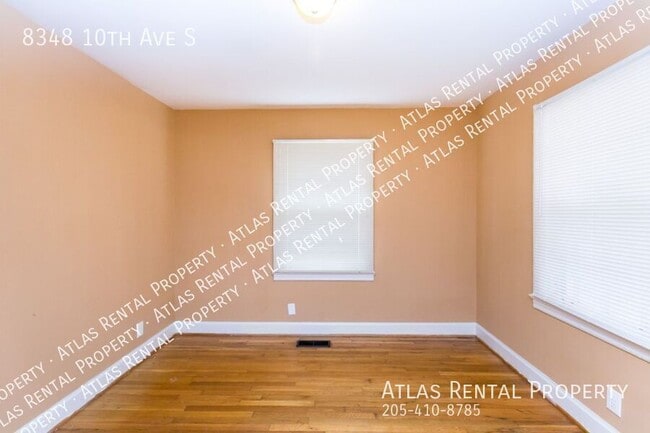 Building Photo - 8348 10th Ave S