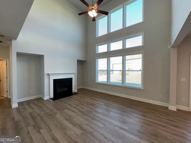 Building Photo - 3468 Jasmine Wy