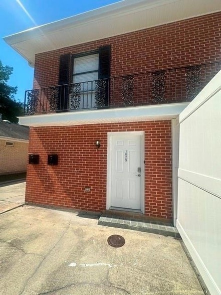Building Photo - 1629 Feronia St