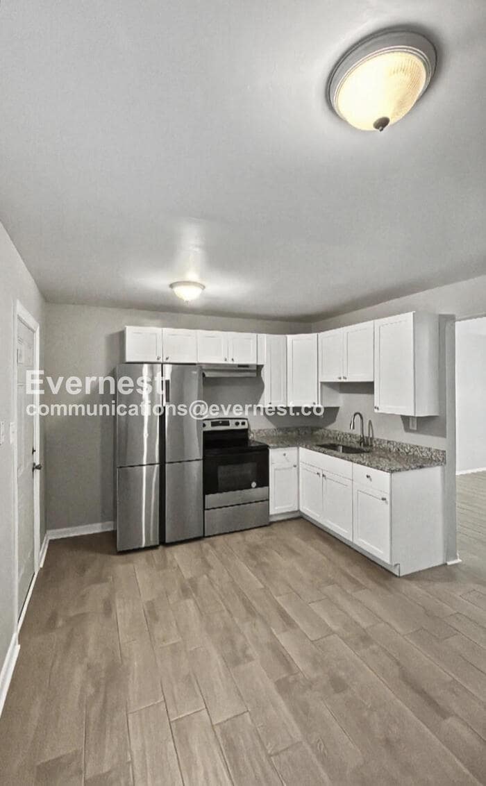 Building Photo - 1319 Minefee St