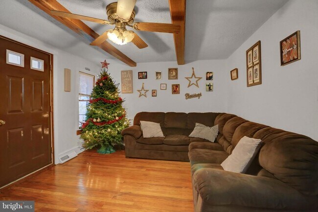 Building Photo - 24414 Graham Ave