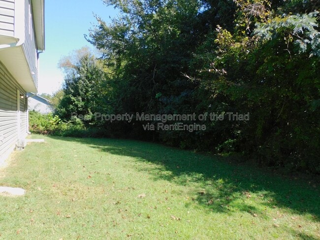 Building Photo - 3918 Mountainridge Dr