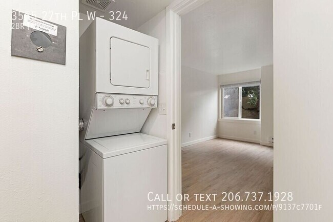 Building Photo - 3555 27th Pl W