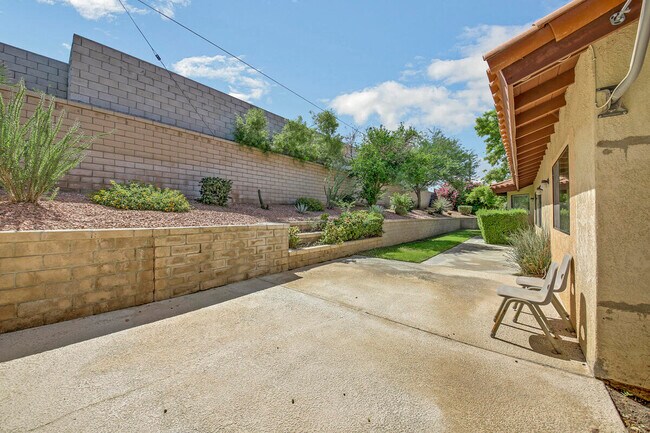 Building Photo - 79825 Camelback Dr