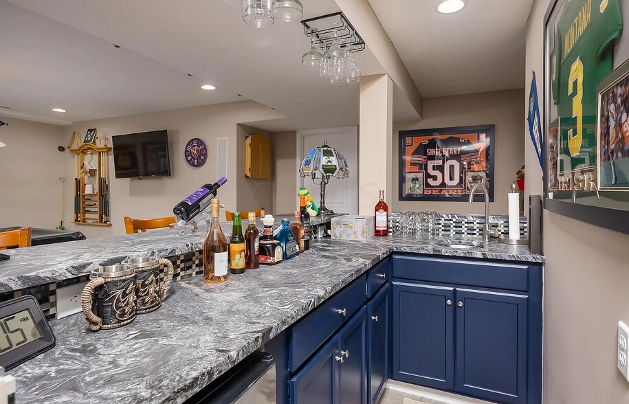 Building Photo - 700 Ferguson Ave