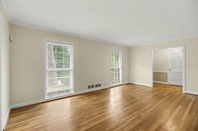 Building Photo - 4725 Kitty Hawk Dr