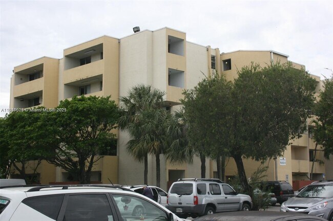 Building Photo - 10000 NW 80th Ave