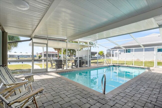 Building Photo - 115 Leland St SE