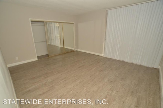 Building Photo - 9015-9015 Burton Way