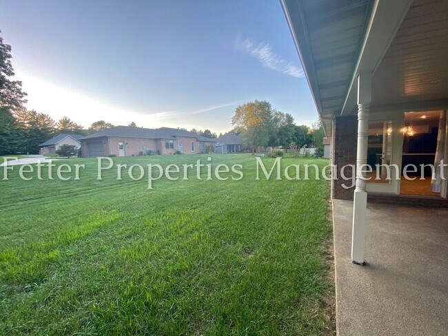 Building Photo - Beautiful 3 Bedroom Northside Home!