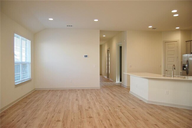 Building Photo - 640 Peace Pipe Way