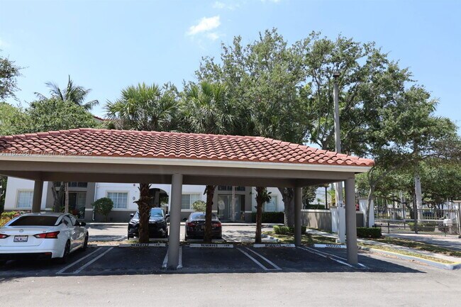 Building Photo - 6801 SW 44th St