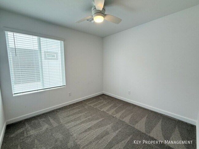 Building Photo - 4270 Lemay St