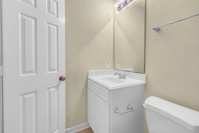 Building Photo - 26110 Basil View Ln