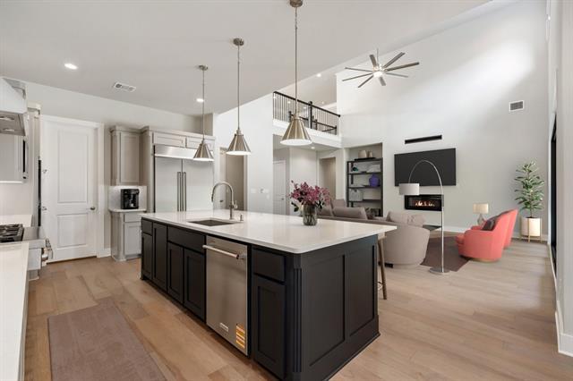 Building Photo - 6832 Sunset Hls Dr